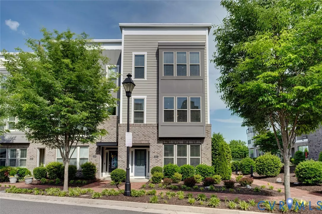 Henrico, VA 23231,5211 Old Main ST