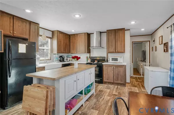 Mineral, VA 23117,1753 Gardners RD