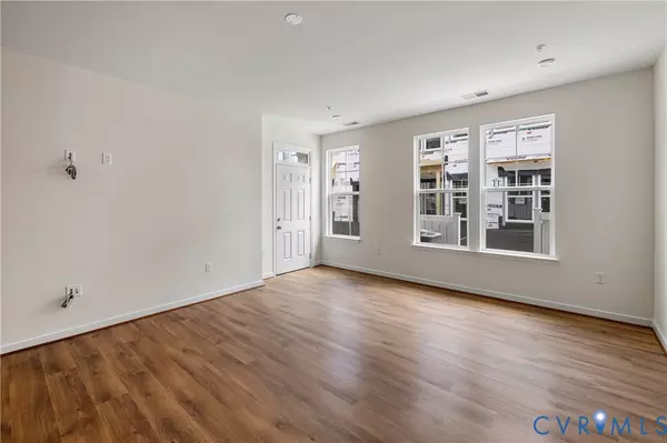 Glen Allen, VA 23059,5309 Twisting Vine LN #104