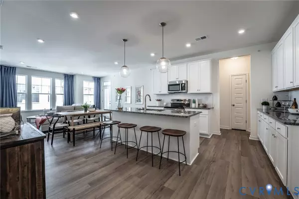 5309 Twisting Vine LN #204, Glen Allen, VA 23059