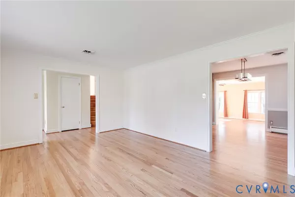 Henrico, VA 23229,9407 Claymont DR