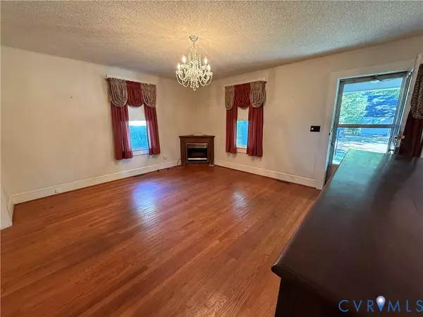 Blackstone, VA 23824,409 Fifth ST