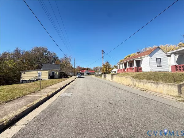 Danville, VA 24540,426 Bradley RD