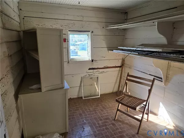 Farmville, VA 23901,9524 Darlington Heights RD