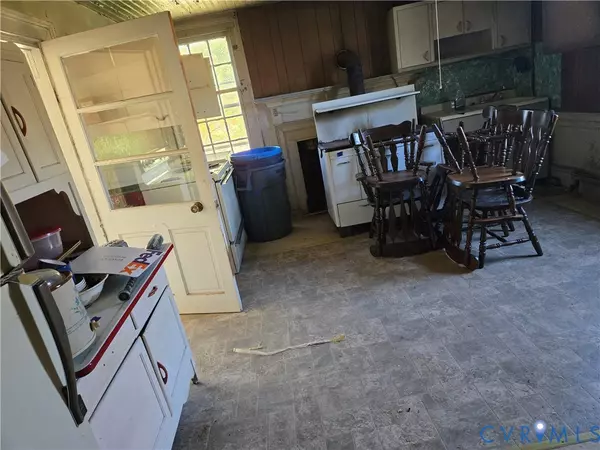 Farmville, VA 23901,9524 Darlington Heights RD