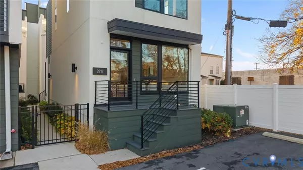 Richmond, VA 23220,2217 Uptown ALY #END