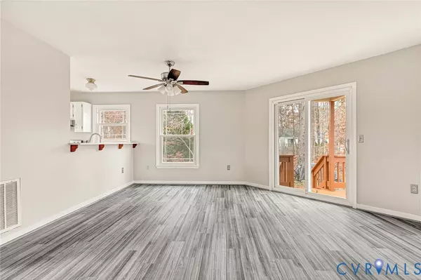 Ruther Glen, VA 22546,319 Lake Caroline DR