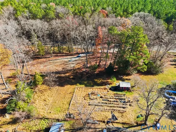 Doswell, VA 23047,15357 Washington HWY