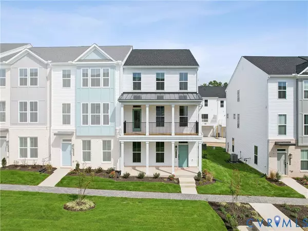 15369 Sunray ALY, Midlothian, VA 23112