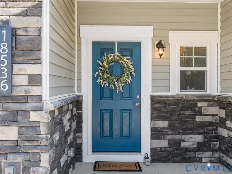 18536 Palisades RDG, Moseley, VA 23120