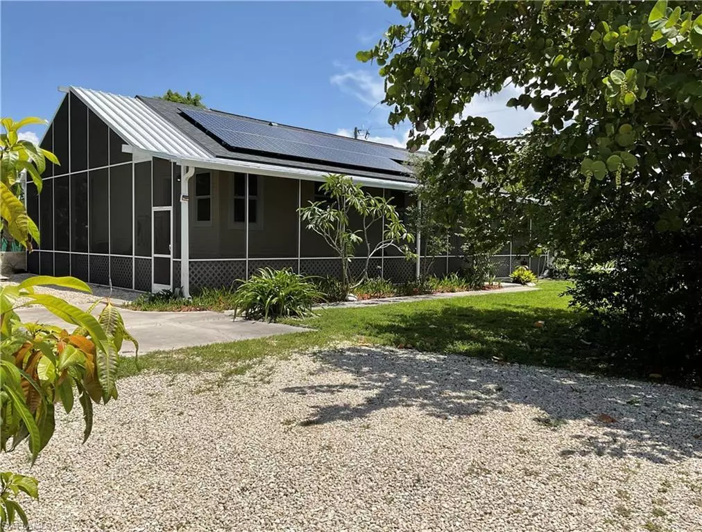 Bokeelia, FL 33922,7256 Victory RD