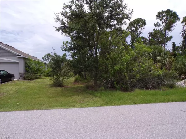 Port Charlotte, FL 33981,15126 Amsterdam AVE