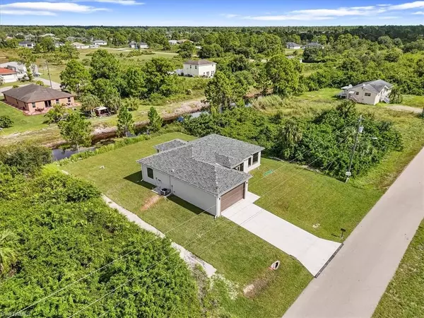 Lehigh Acres, FL 33974,843 Theodore Vail ST E