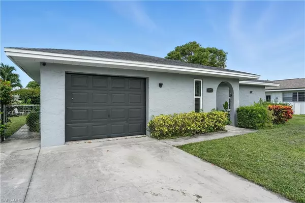 Naples, FL 34105,3571 Santiago WAY