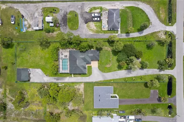 Naples, FL 34120,Address not disclosed