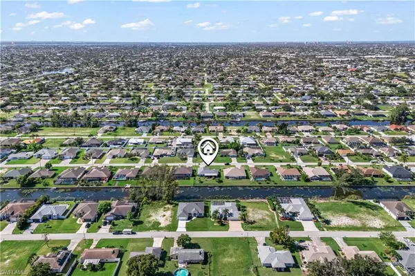 Cape Coral, FL 33990,223 SE 16th ST