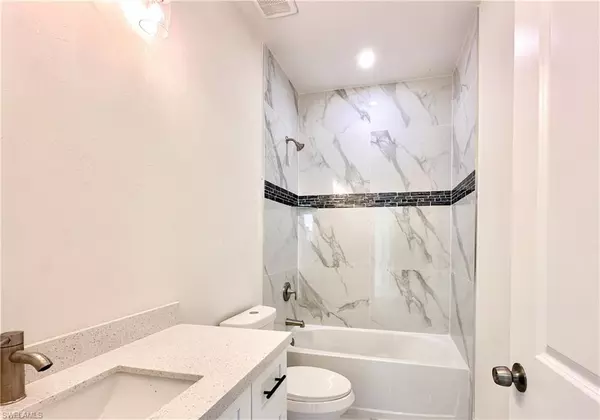 Lehigh Acres, FL 33971,2404/2406 Dickens AVE N