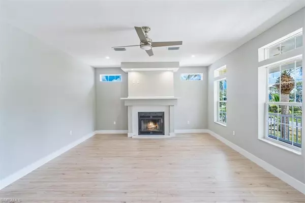 Fort Myers Beach, FL 33931,5830 Lauder ST