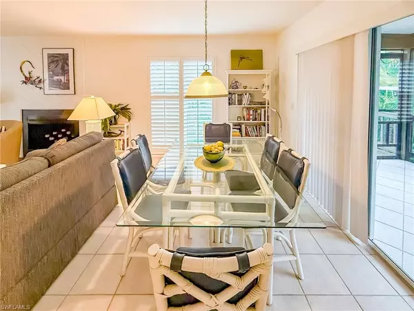 Captiva, FL 33924,25 Urchin CT