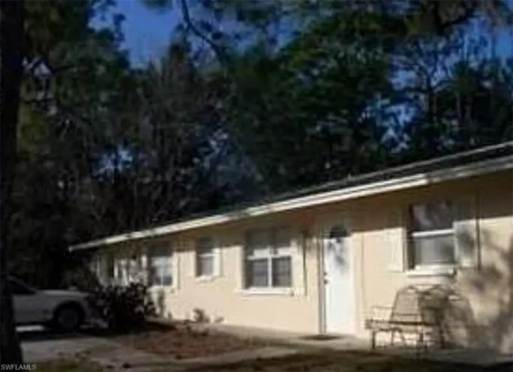 North Fort Myers, FL 33917,2847 Garden ST