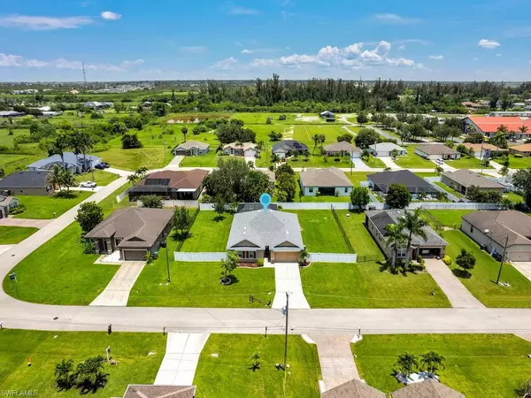 2207 SW 12th LN, Cape Coral, FL 33991