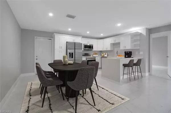 Lehigh Acres, FL 33974,427 Gray AVE S