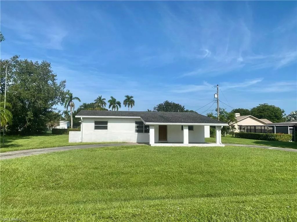 Fort Myers, FL 33905,235 Maine AVE