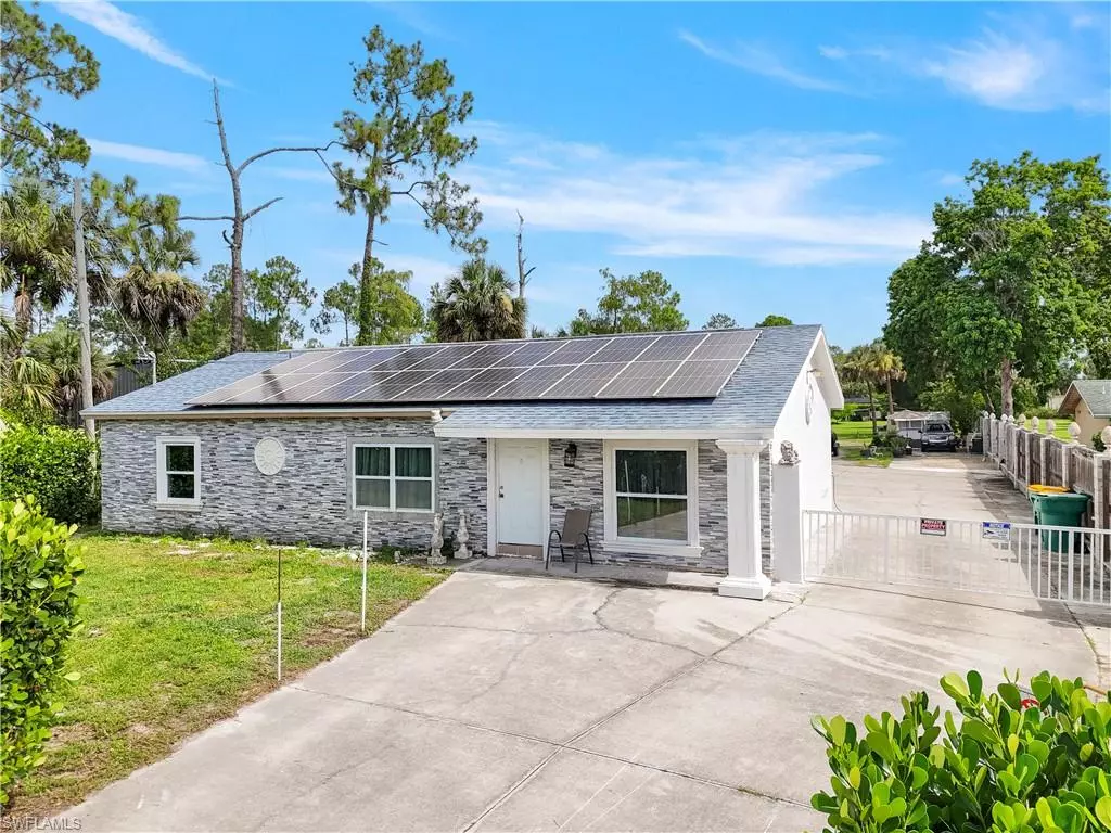 Naples, FL 34117,3871 White BLVD