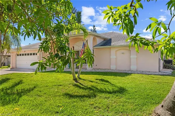 1002 SE 17th ST, Cape Coral, FL 33990
