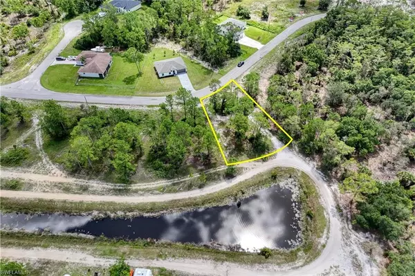 Lehigh Acres, FL 33974,445 Burrstone DR