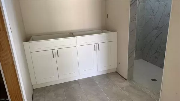 Cape Coral, FL 33991,1815 SW 2nd ST