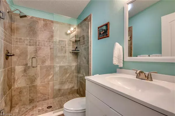 Fort Myers Beach, FL 33931,14 Nancy LN