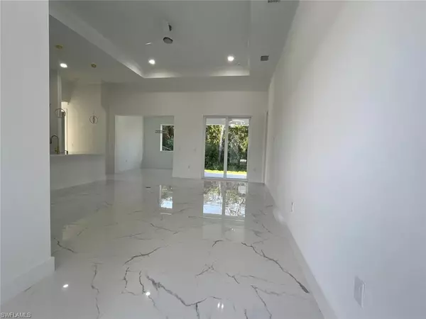 Lehigh Acres, FL 33972,578 Woodview DR