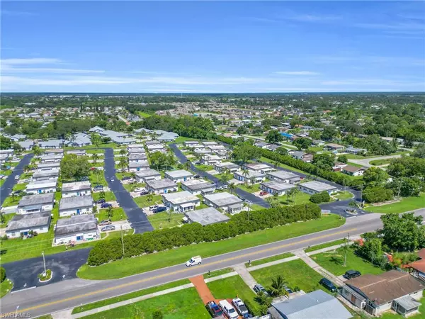 Lehigh Acres, FL 33936,14 Temple CT