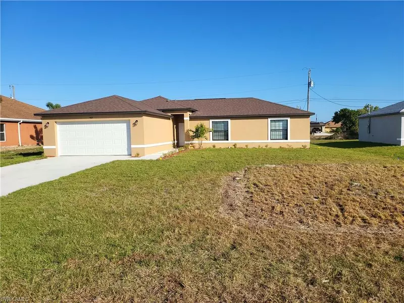 1221 NE 10Th LN, Cape Coral, FL 33909