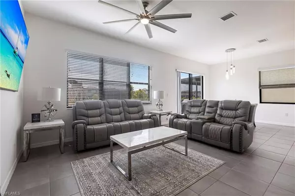 Naples, FL 34104,8820 Madrid CIR