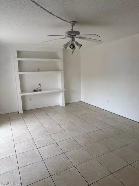 Fort Myers, FL 33907,1589 Park Meadows DR #2