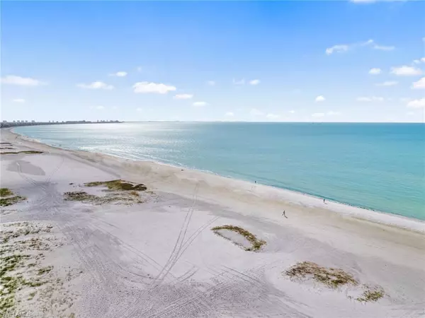 Fort Myers Beach, FL 33931,270 Delmar AVE