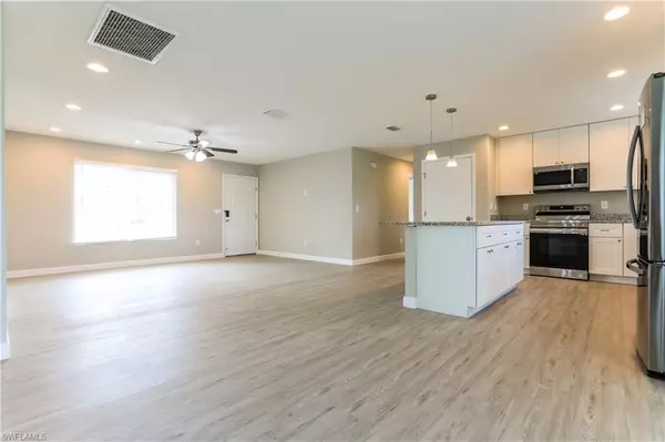 North Port, FL 34287,5292 Trekell ST