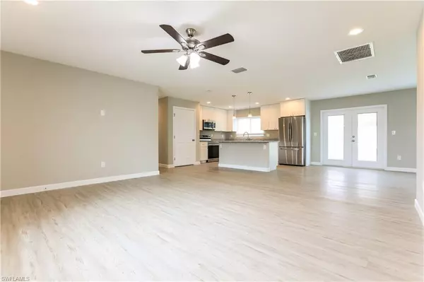 North Port, FL 34287,5292 Trekell ST
