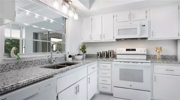Fort Myers, FL 33919,5657 Eichen CIR E