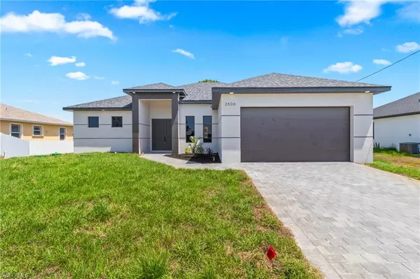 2606 25th ST SW, Lehigh Acres, FL 33976