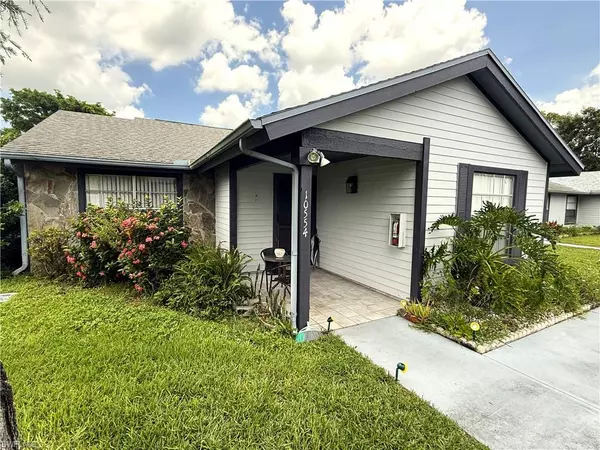 10554 Quincy CT, Lehigh Acres, FL 33936