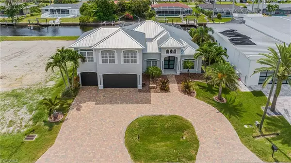 Cape Coral, FL 33904,5328 Mayfair CT