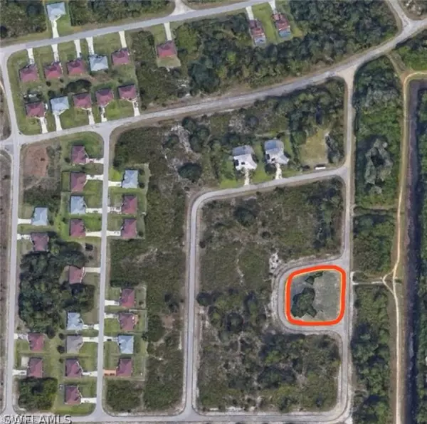 660 Whitmore LOOP, Lehigh Acres, FL 33972