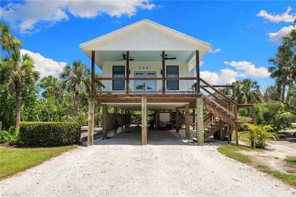 Sanibel, FL 33957,2441 Shop RD