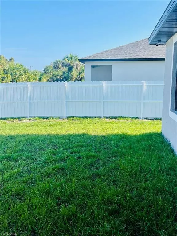 Labelle, FL 33935,1069 N HILTON CIR