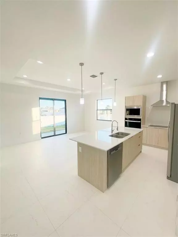Labelle, FL 33935,8045 OAKLEAF CIR
