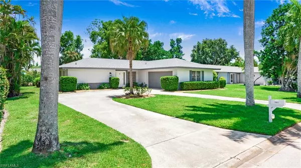 5661 Eichen CIR E, Fort Myers, FL 33919