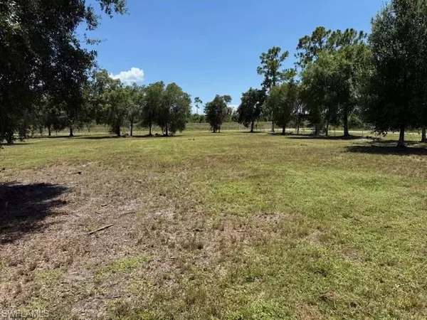 Clewiston, FL 33440,753 Horse Club AVE
